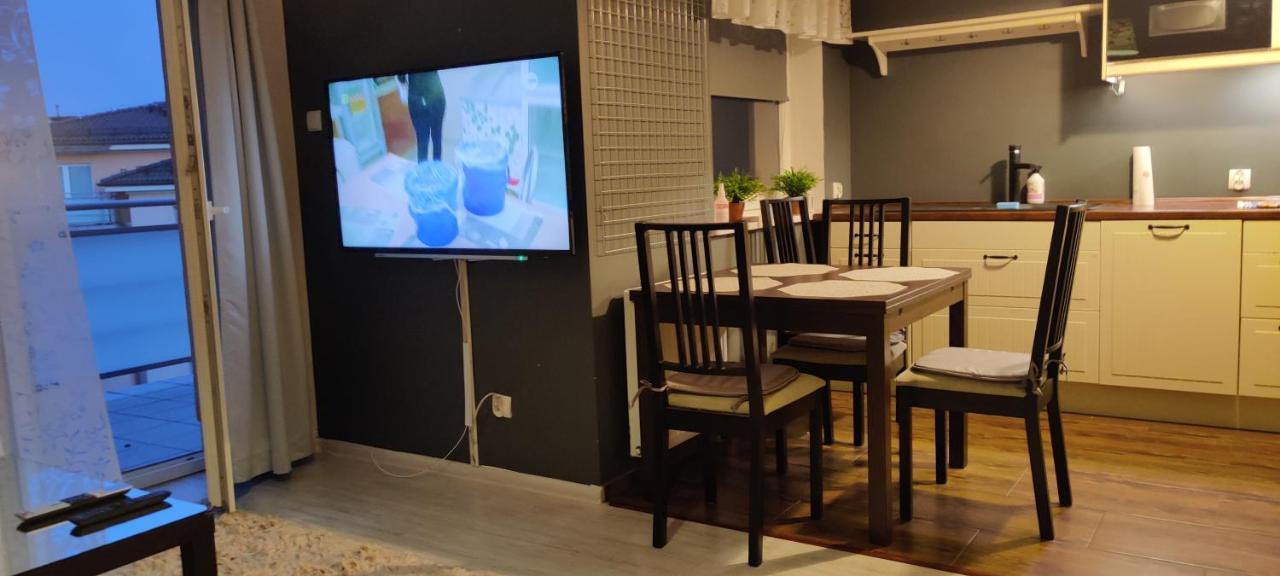 Apartament Lesna Z Tarasem กดิเนีย ภายนอก รูปภาพ